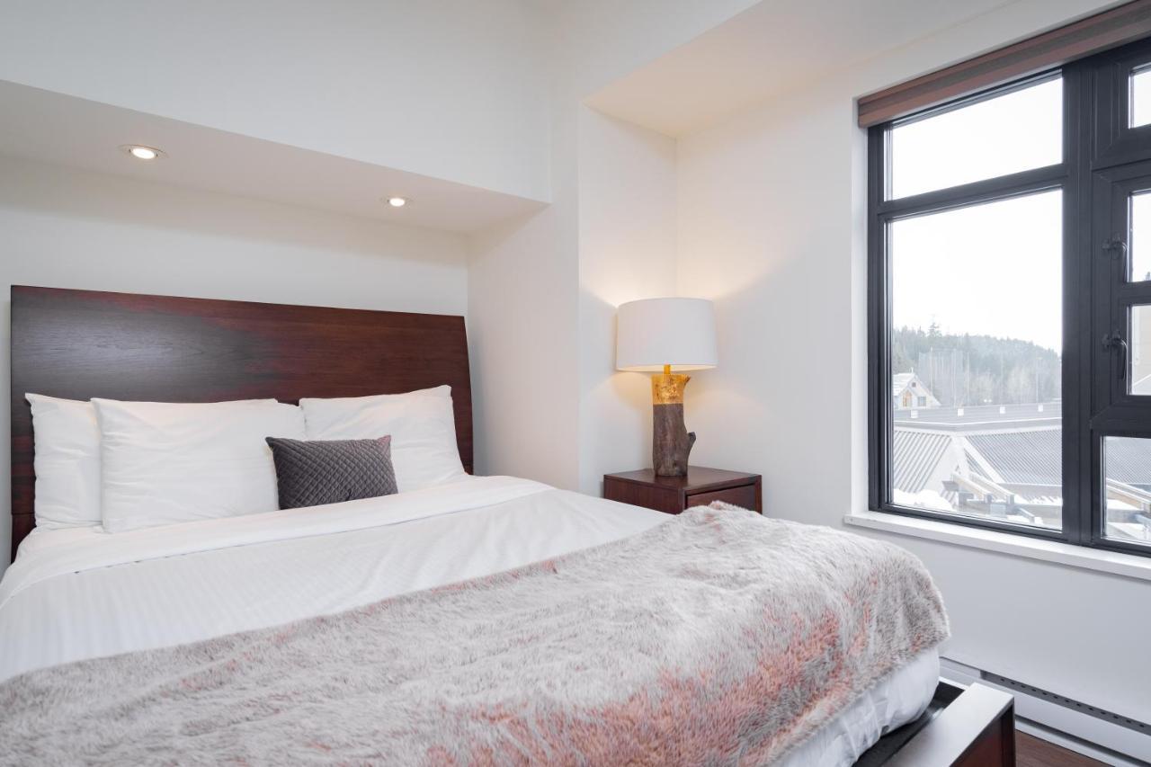 Carleton Lodge By Outpost Whistler Extérieur photo